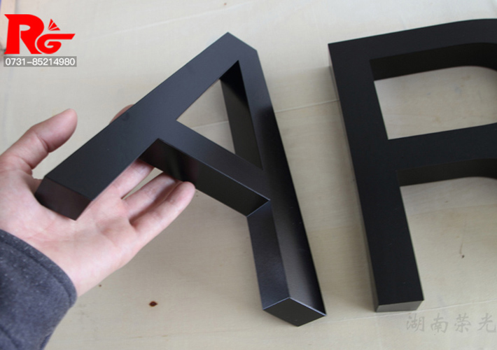 �Lɳ���P���