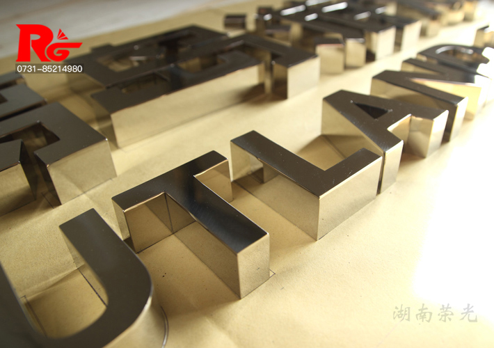 �Lɳ⁽��P���