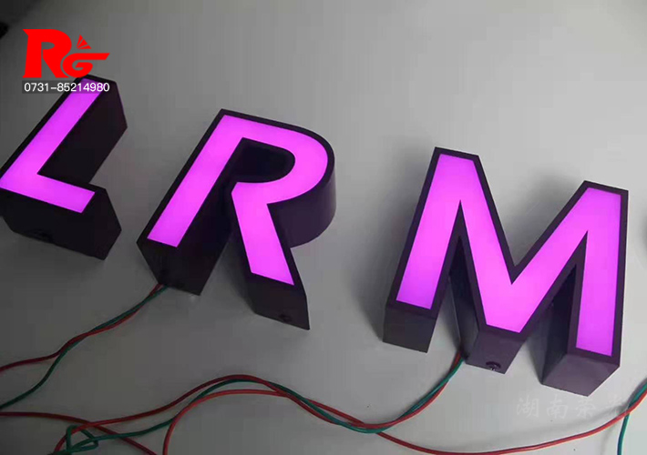 �L(zh��ng)ɳ����l(f��)����