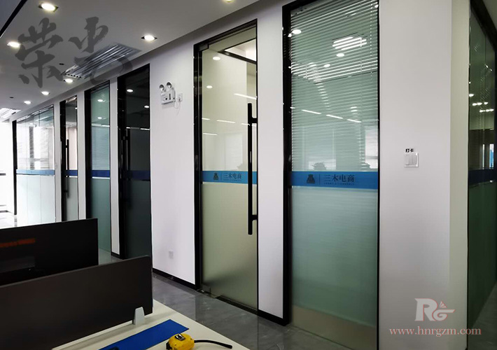 �Lɳ�����NĤ